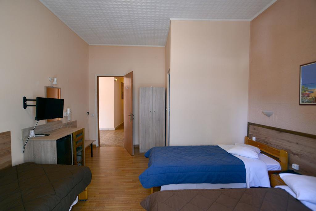 Electra Hotel พีเรียส ภายนอก รูปภาพ